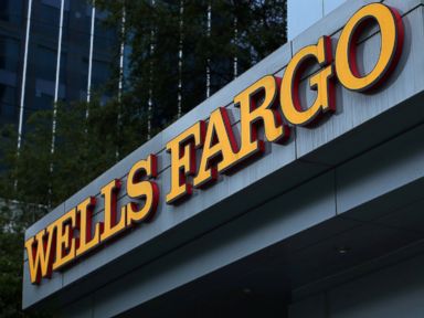 RT_wells_fargo_hb_160927_4x3t_384-b2369e7ff3603809c0a1e537fab9e8d7510469d7