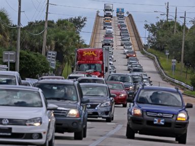 AP_hurricane_matthew_02_as_161006_1_4x3t_384-0dd7cb361bc4e80f59d3341f77bc6cd06c61c706